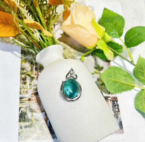 DZ26Whosale Gemstone Rock DIY Jewelry For Girls Crystal Green Banded Agate Necklace and Pendent